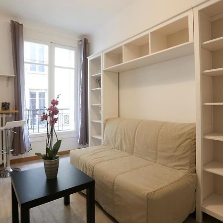 Renovated Studio For 2 Apartment Paris Room photo